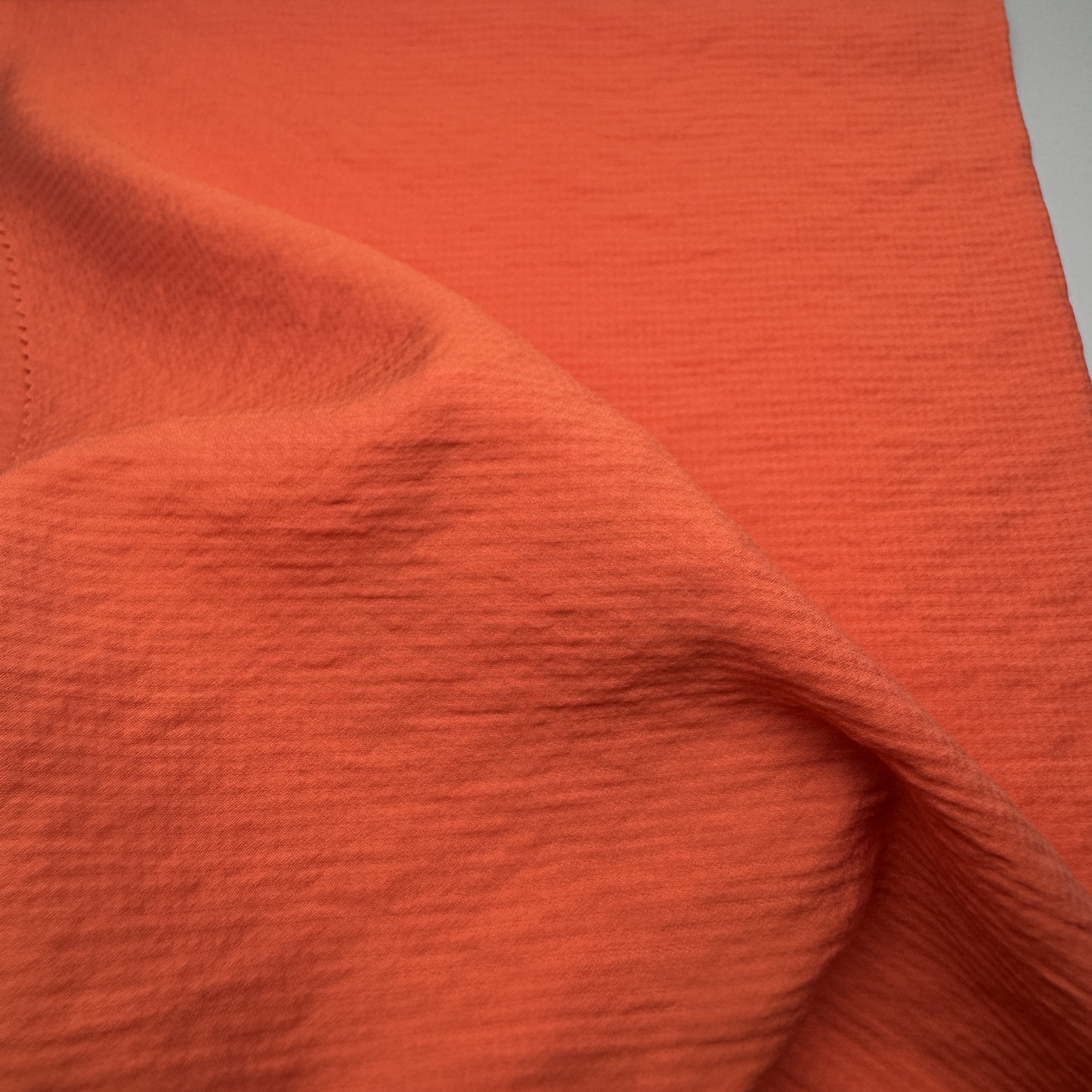 SY-GA0013 73% Rayon 27% Nylon Monofilament Rayon Houndstooth Fabric, 85g/m², 57/58" Width